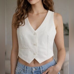 Sincerely Jules Ivory V-Neck Button Vest Size Medium